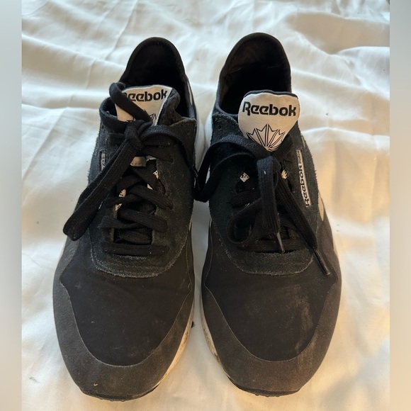 adidas Shoes - 💜3/$15 Reebok women’s gym shoes size 8